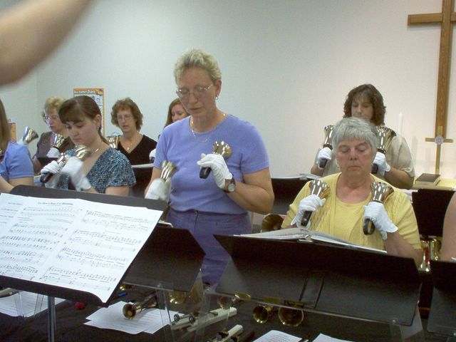 Bell_Choir_2007_10